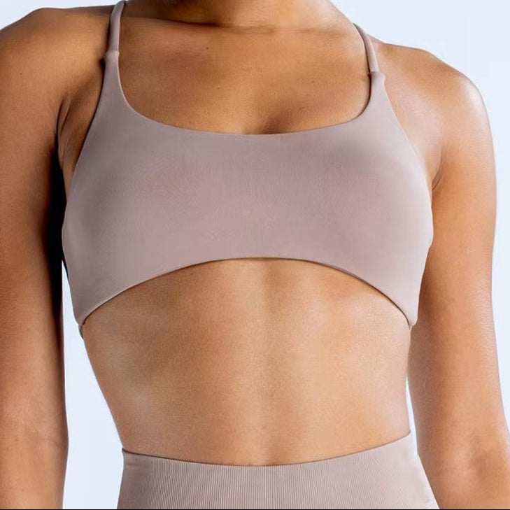 Dynamic Twist Back Sports Bra Women Padded Seamless Yoga Bra Top Medium Support Gym Crop Top Stretchy Fitness Push up Sports Top